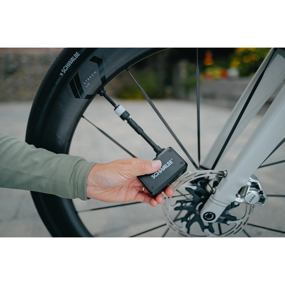 Schwalbe Akku-Luftpumpe E-MICRO PUMP