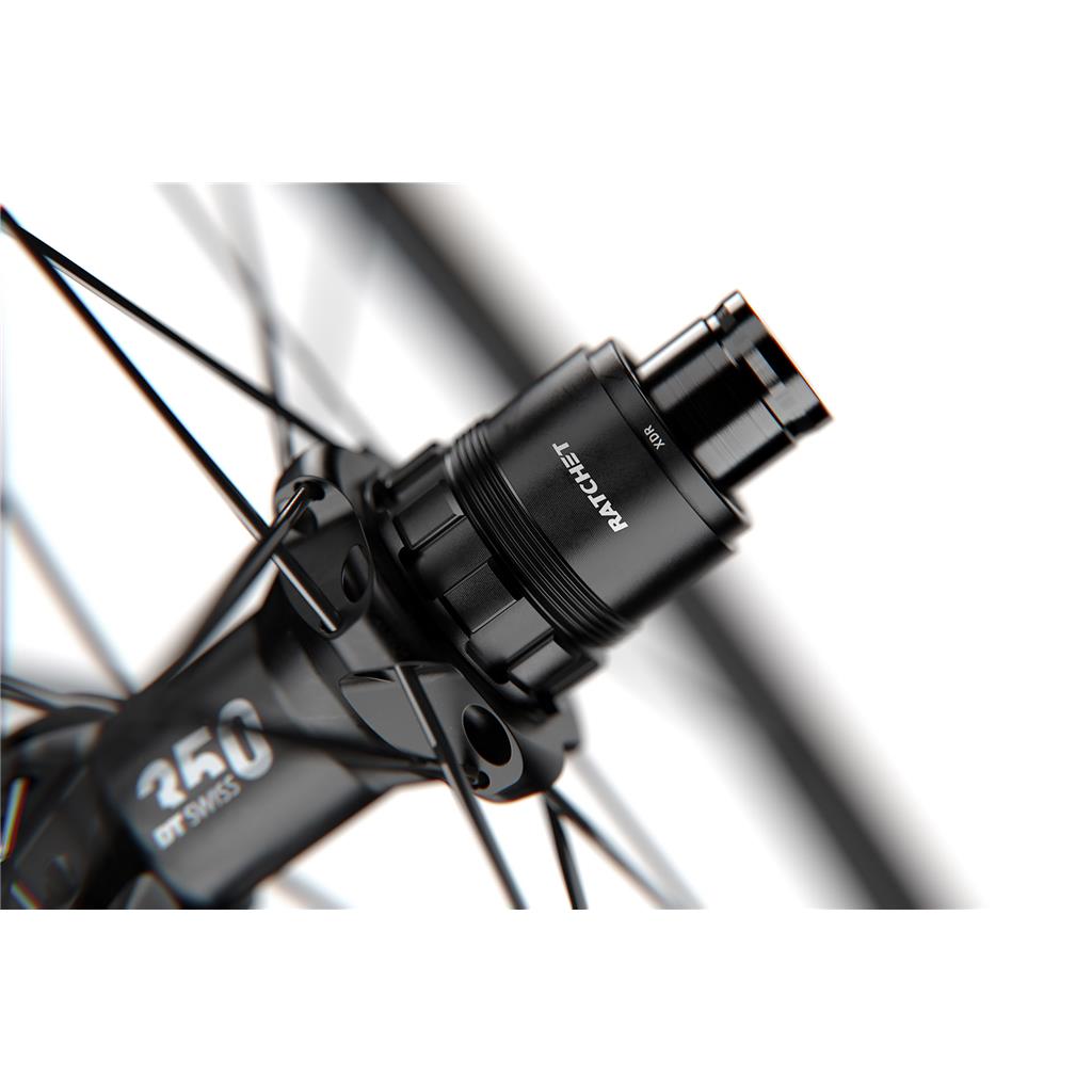 DT Swiss 28", Alu sw, CL,142/12mm TA, Sram XDR RD HR DT Swiss GR1600 Spline 25 DB 28"/24