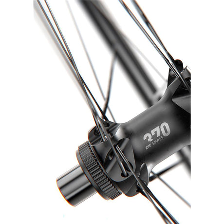 DT Swiss 28",Alu, sw, CL ,142/12 TA, Shim.RD 11SP HR DT Swiss E 1800 Spline 23 DB 28"/22mm