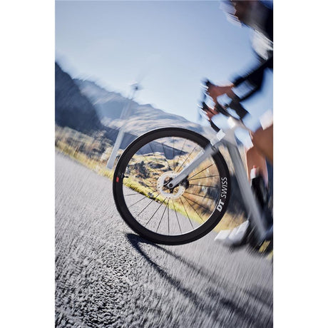 DT Swiss 28", Carbon, CL, 100/12 mm TA VR DT Swiss ARC1100 Dicut 38 DB 28"/20mm