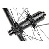 DT Swiss 27,5", Alu, sw, CL ,142/12 TA, Shim.RD11 HR DT Swiss AR1600 Spline 30 DB 27,5"/20