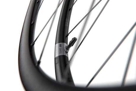DT Swiss 28", Alu, schwarz, CL, 100/12mm TA VR DT Swiss P 1800 Spline DB 23 28"/20mm