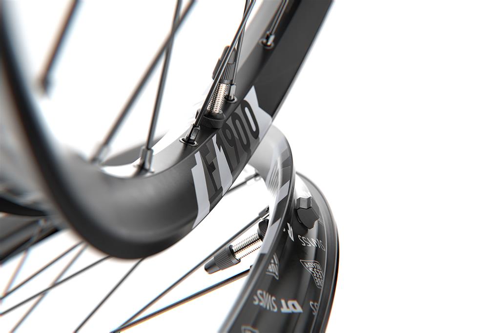 DT Swiss 29", Alu, sw, IS 6-bolt, 110/20 TA Boost VR DT Swiss F 1900 Classic 29"/30mm
