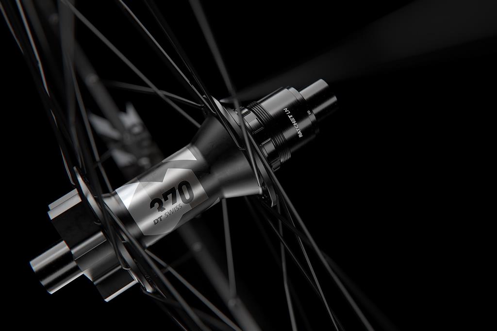 DT Swiss 29", Alu, sw, IS-6-L.,148/12 TA B., SRAM HR DT Swiss F 1900 Classic 29"/30mm