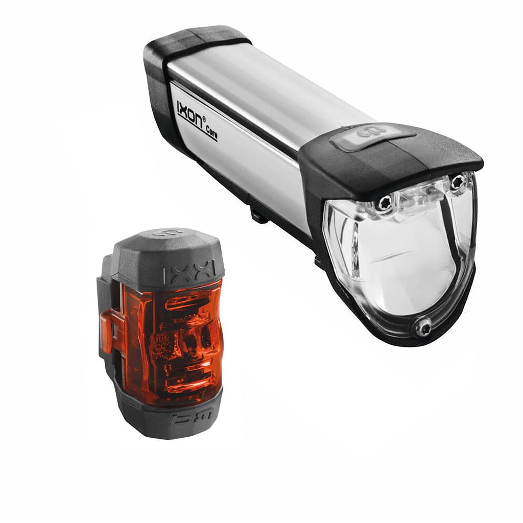 Busch & Müller LED-Batterieleuchtenset Ixon Core/Ixxi silber inkl.Ladegerät+Kabel