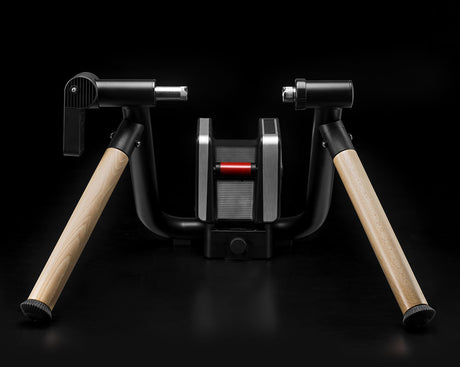 Elite Tuo Interactive Trainer vormontiert